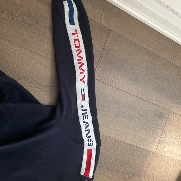 TH COOL LOGO TAPE SWEATSHIRT - Picture 3 of 4